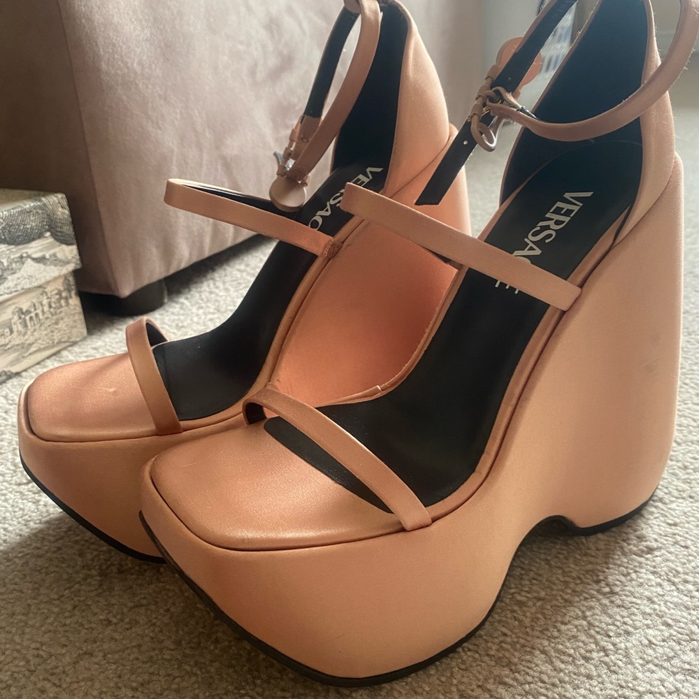 *SOLD* VERSACE PINK SATIN MEDUSA INSIGNIA WEDGE SANDALS